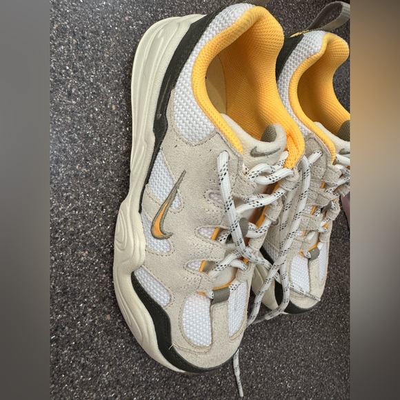 Nike Women's Tech Hera Shoes 6 - Picture 12 of 14